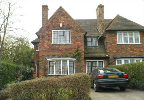 01 Blandford Close a